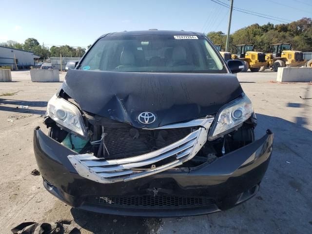 2014 Toyota Sienna XLE