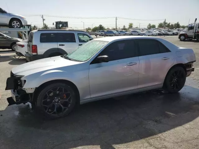 2019 Chrysler 300 Touring