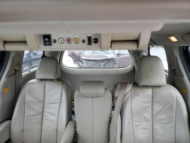 2011 Toyota Sienna XLE