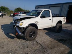 Carros salvage sin ofertas aún a la venta en subasta: 1999 Toyota Tacoma