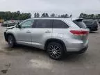 2017 Toyota Highlander SE