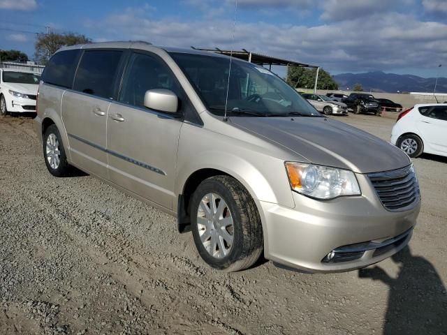 2013 Chrysler Town & Country Touring