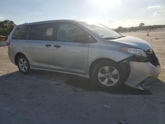 2020 Toyota Sienna L