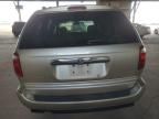 2005 Chrysler Town & Country LX