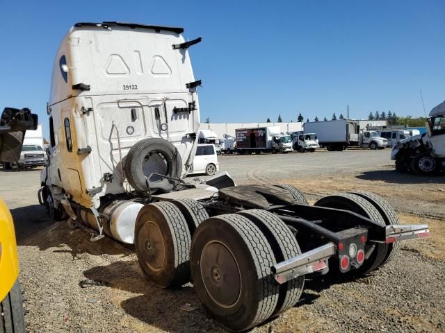 2022 Freightliner Cascadia 126