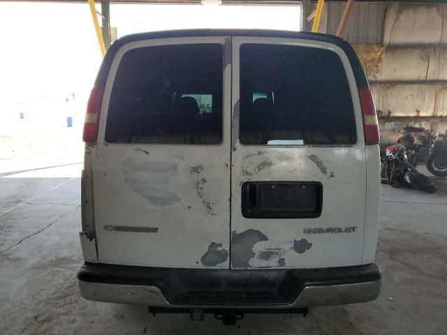 2004 Chevrolet Express G2500