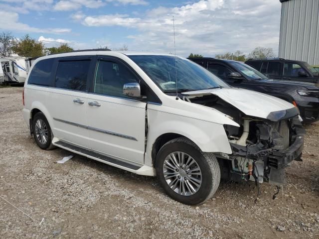 2013 Chrysler Town & Country Touring L