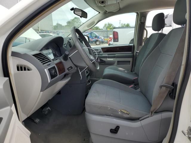 2010 Chrysler Town & Country Touring