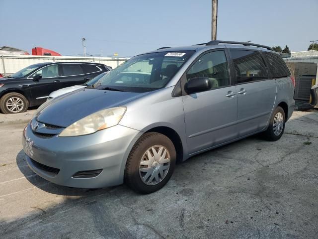 2010 Toyota Sienna CE