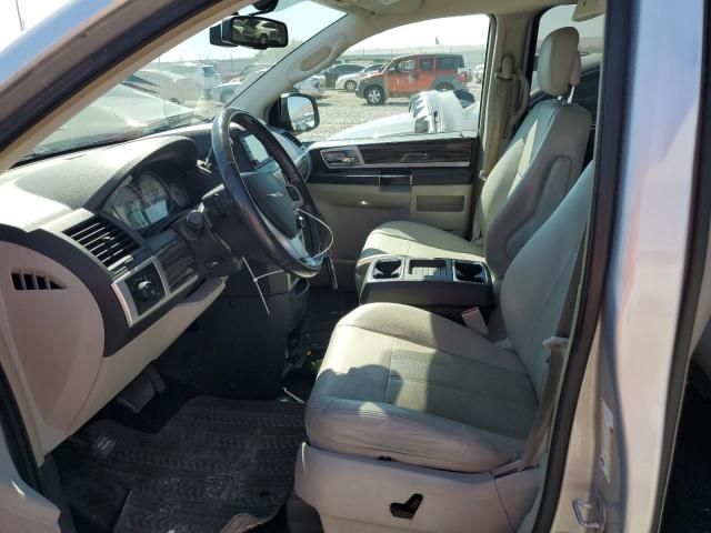 2010 Chrysler Town & Country Touring