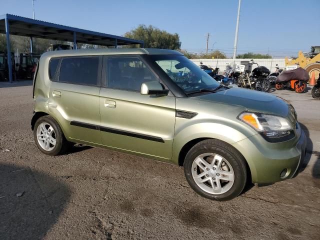 2010 KIA Soul +