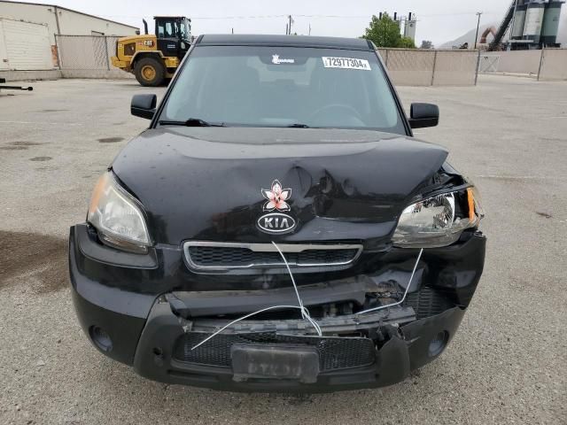 2011 KIA Soul +