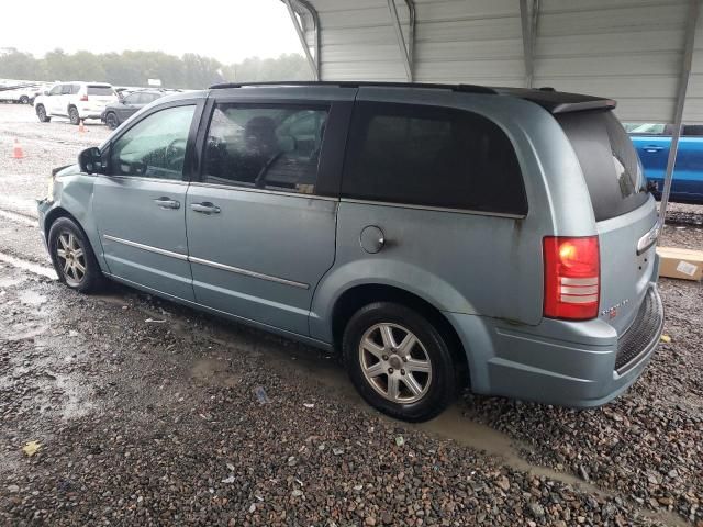 2010 Chrysler Town & Country Touring