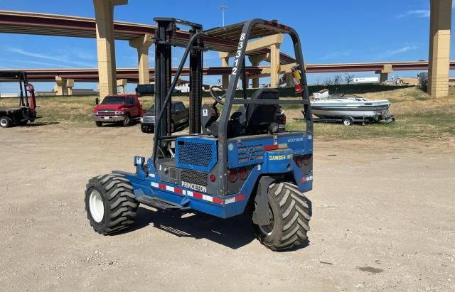 2012 Princecraft Forklift