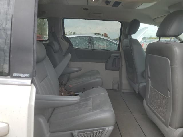 2010 Chrysler Town & Country Touring