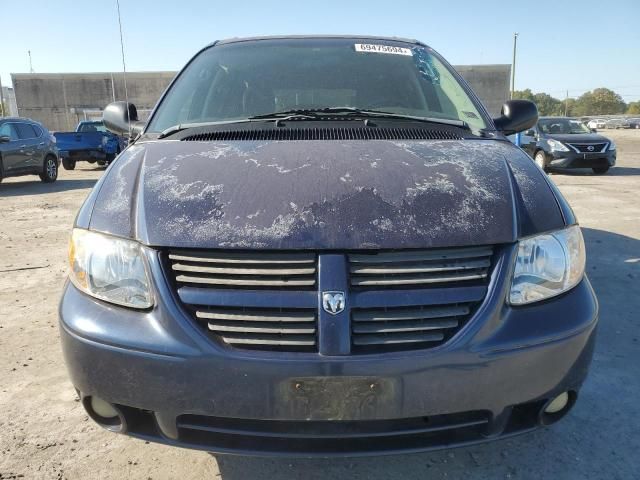 2005 Dodge Grand Caravan SXT