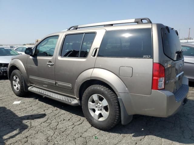 2006 Nissan Pathfinder LE