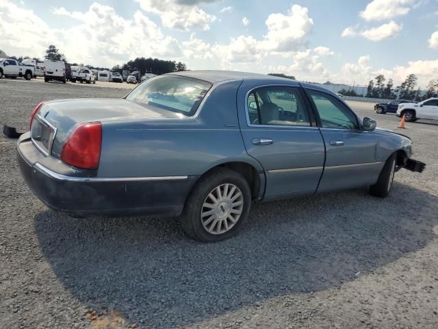 2004 Lincoln Town Car Executive