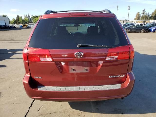 2005 Toyota Sienna CE