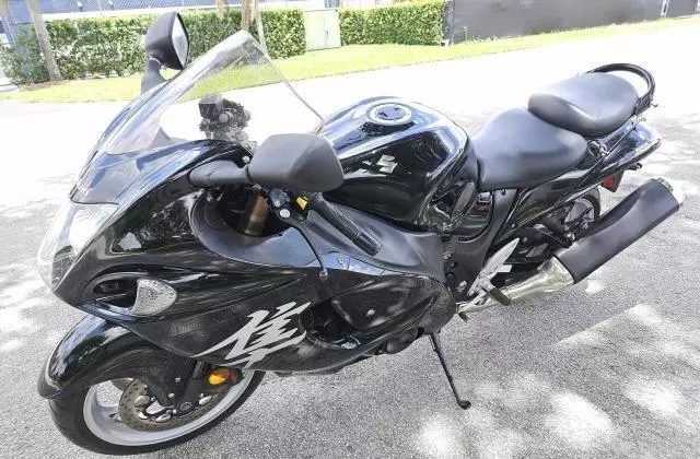 2019 Suzuki GSX1300 RA