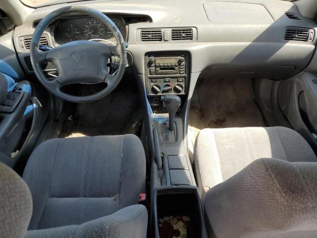 2000 Toyota Camry LE