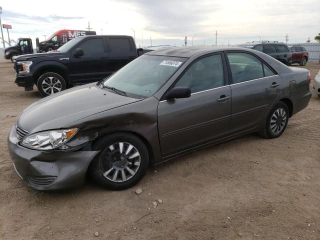 2005 Toyota Camry LE