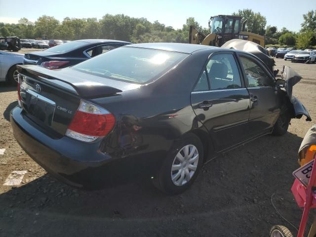 2005 Toyota Camry LE