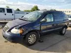 2005 Chrysler Town & Country