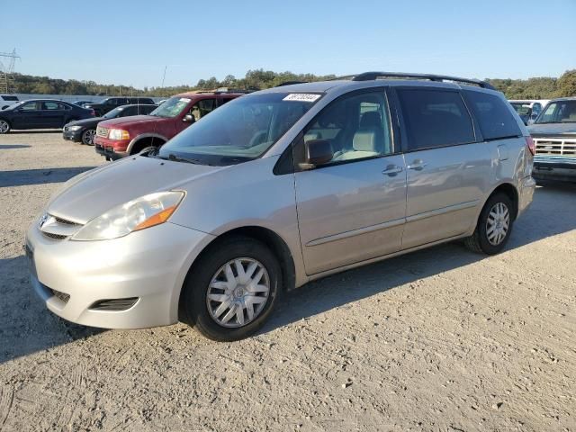 2009 Toyota Sienna CE