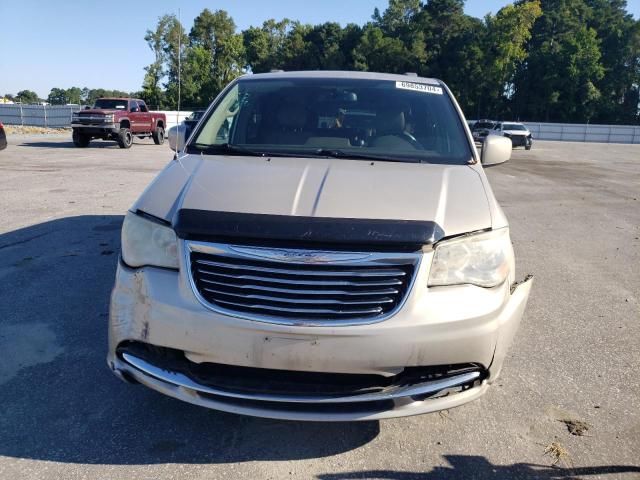 2013 Chrysler Town & Country Touring