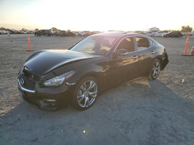 2017 Infiniti Q70 3.7