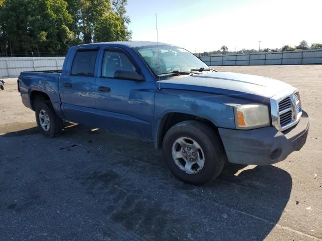 2005 Dodge Dakota Quattro