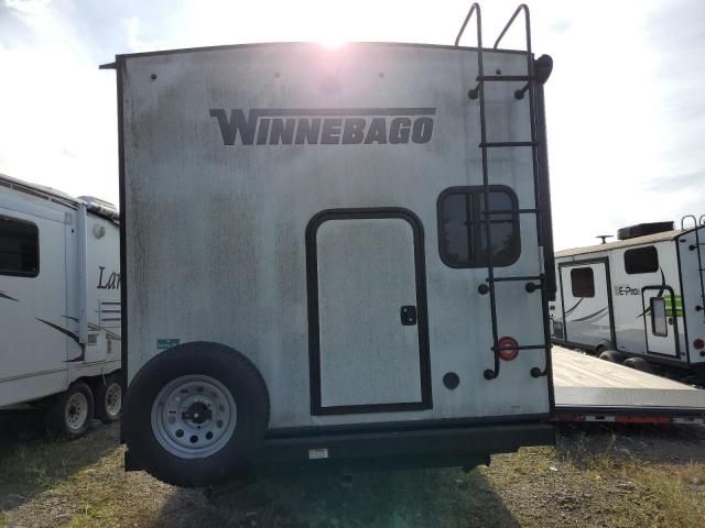 2022 Winnebago Minnie