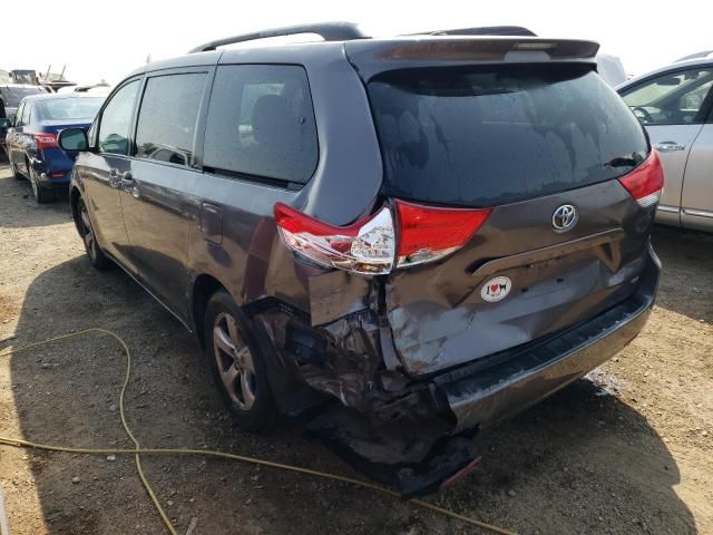 2013 Toyota Sienna LE