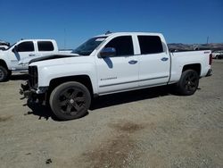 Carros salvage sin ofertas aún a la venta en subasta: 2015 Chevrolet Silverado C1500 LTZ