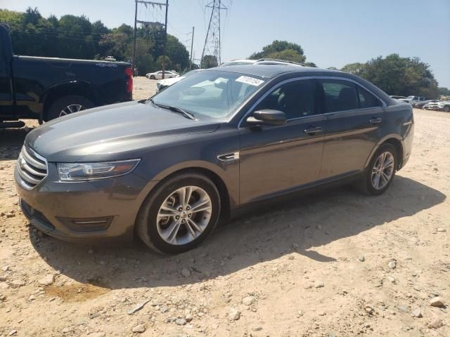 2017 Ford Taurus SEL