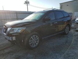 4 X 4 for sale at auction: 2015 Nissan Pathfinder S