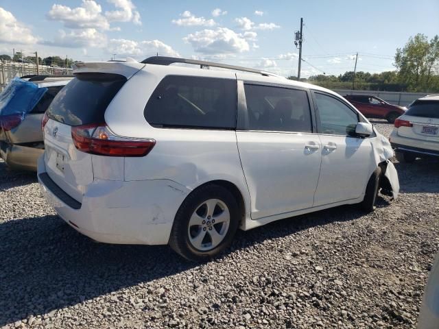 2020 Toyota Sienna LE