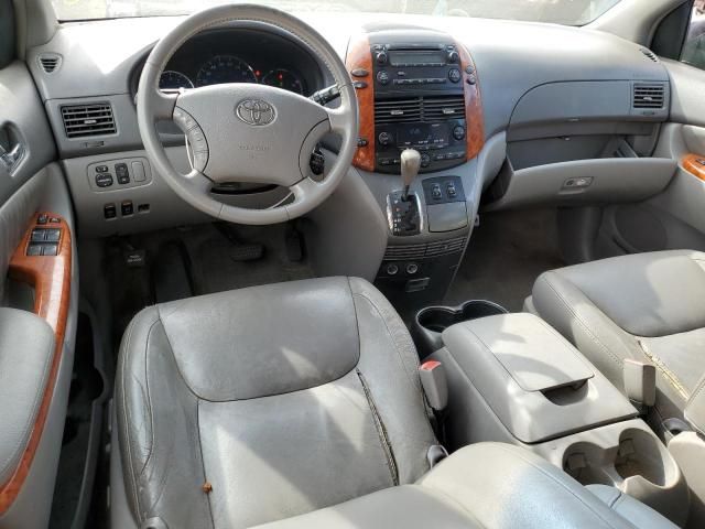 2008 Toyota Sienna XLE