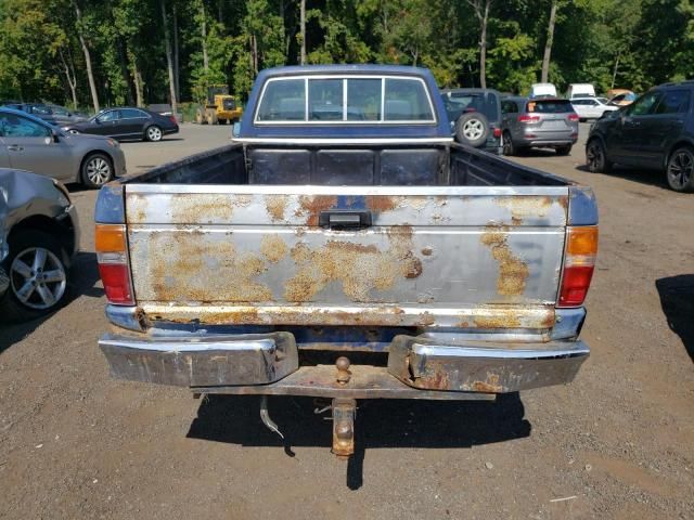 1987 Toyota Pickup RN64 DLX