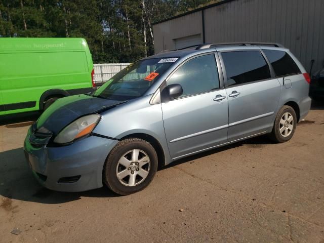 2007 Toyota Sienna CE