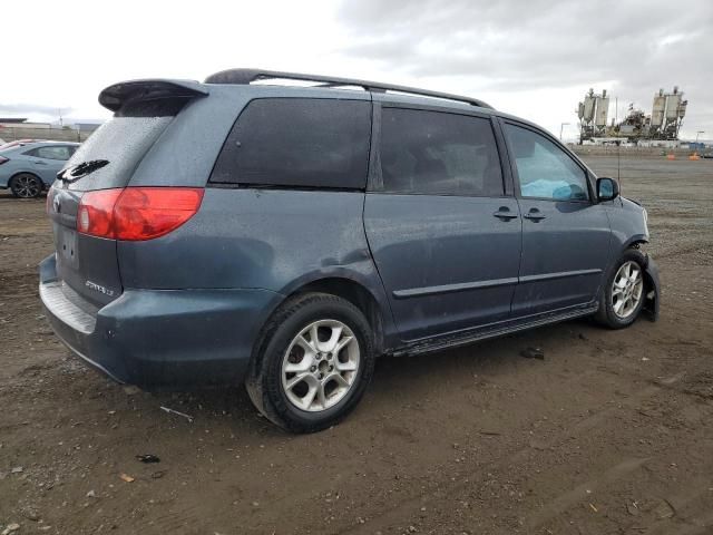 2009 Toyota Sienna CE