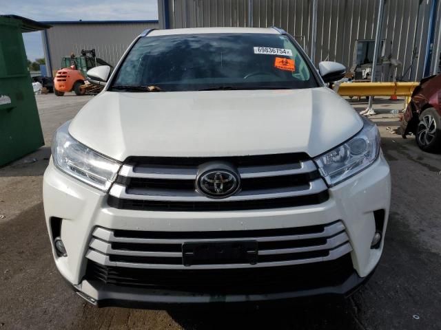 2019 Toyota Highlander SE