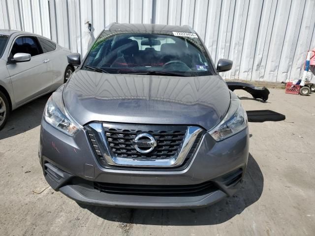 2019 Nissan Kicks S