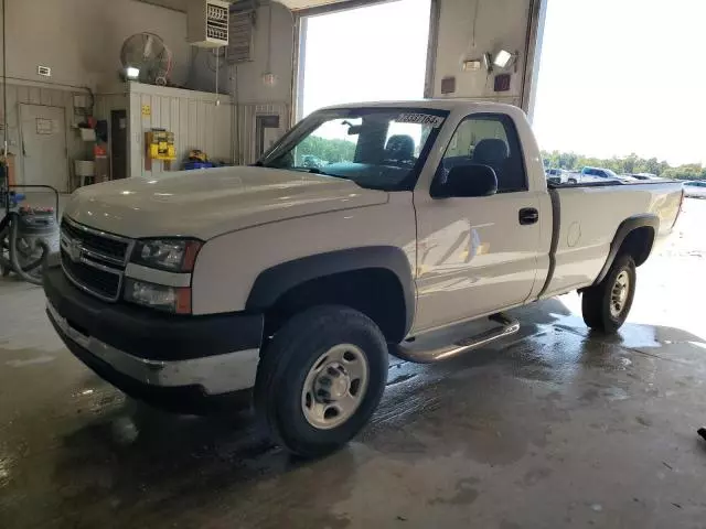 2005 Chevrolet Silverado C2500 Heavy Duty