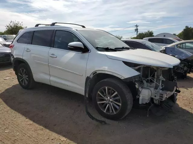 2018 Toyota Highlander SE