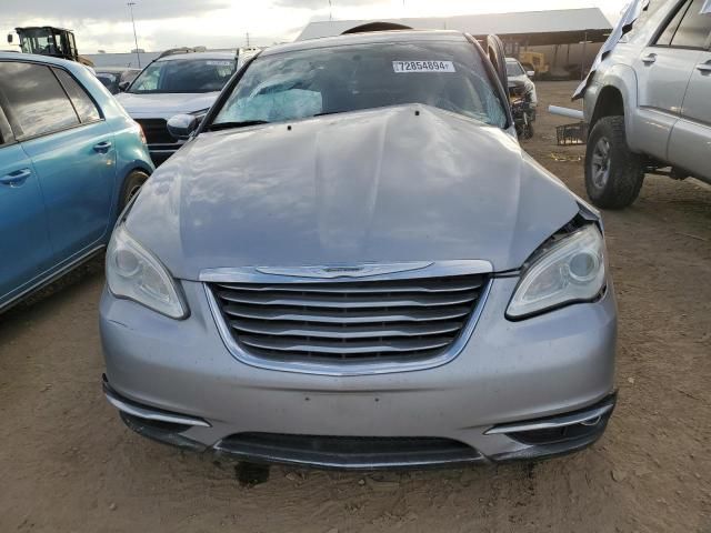 2013 Chrysler 200 Limited