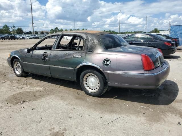 2001 Lincoln Town Car Executive