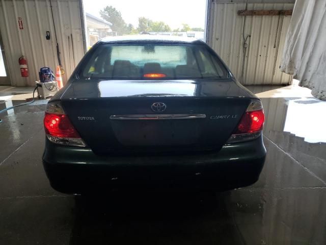 2005 Toyota Camry LE