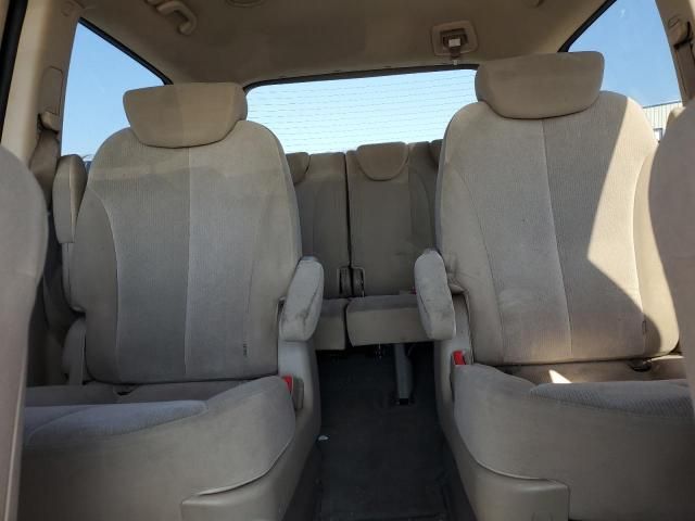 2009 KIA Sedona EX